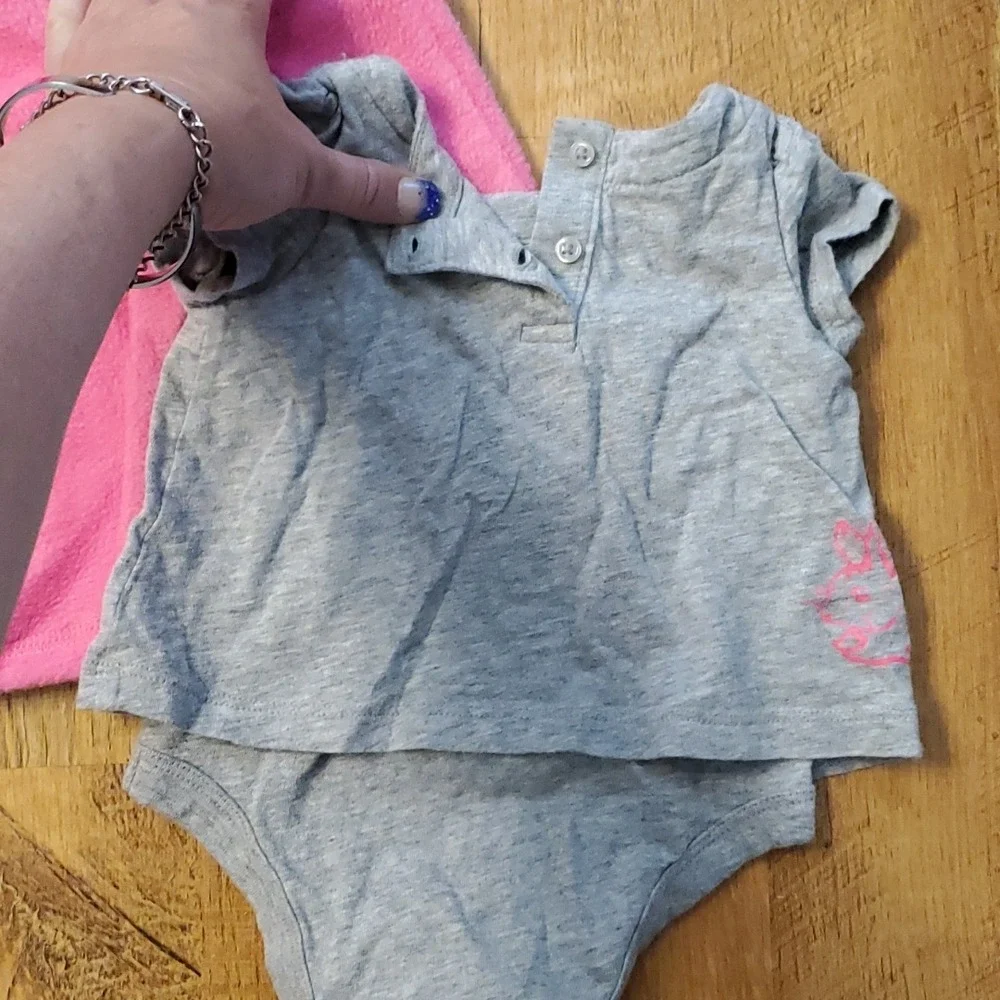 Gap‎ Beatrix Potter Flopsy Bunnies Onesie Shirt and Pants 0-3M
